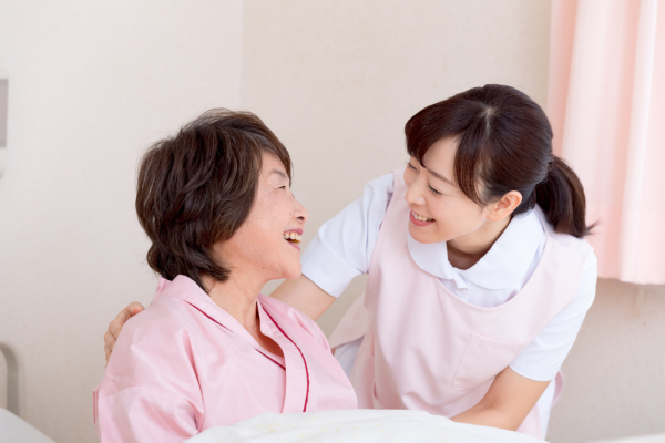 【事業所はどうするべき？】継続利用要介護者とは？今回の制度変更点と事業所の対策などを詳しく解説